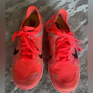 Nike Women’s Free Flyknit 4.0 Sz 7.5
